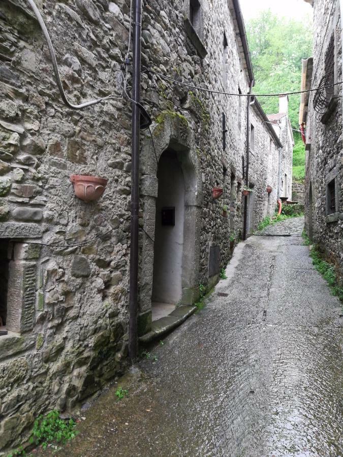 Le Case Nel Borgo フィヴィッツァーノ エクステリア 写真